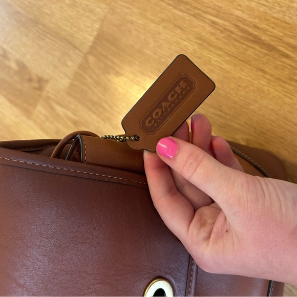 - Coach Mini Day pack - Picture 3 of 13